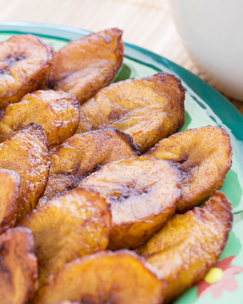 Ripe fried plantains. Common in Puerto Rico and other parts of the Caribbean. If you need a recipe to print, use the one below:
